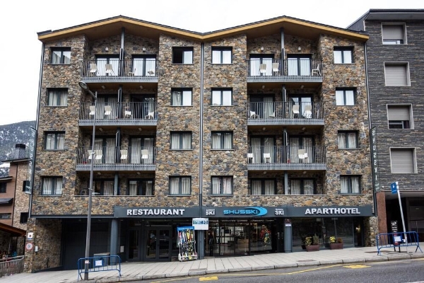 Aparthotel Shusski (Encamp)